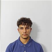 Entrenador titulado de baloncesto con tres años de experiencia previa